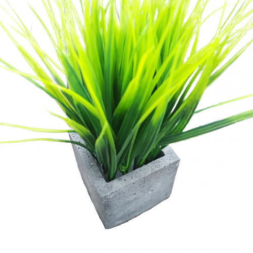 Искусственная зелень в горшке из бетона 8*8*8 см